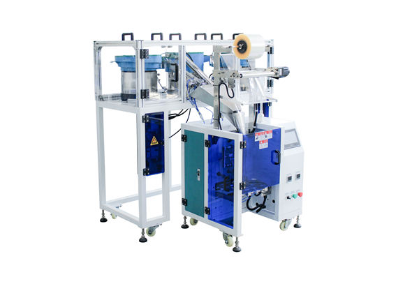 Three disk packaging machine